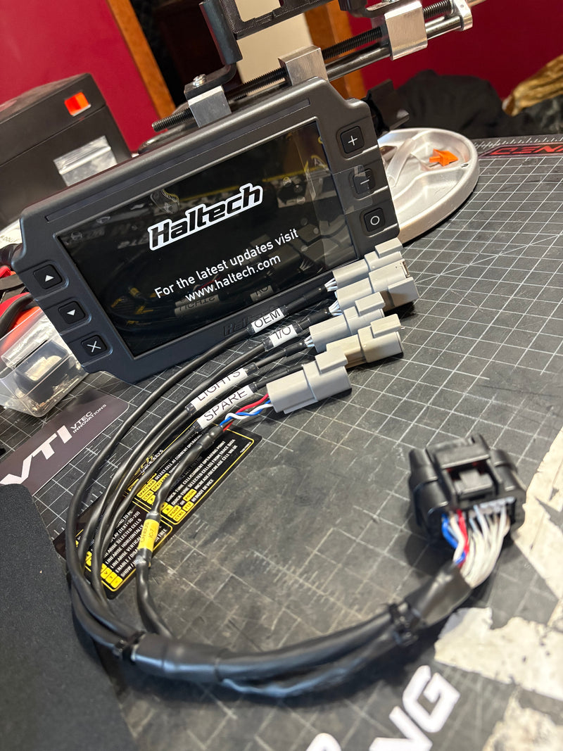 Custom Haltech IC-7 Dash Loom by VTI