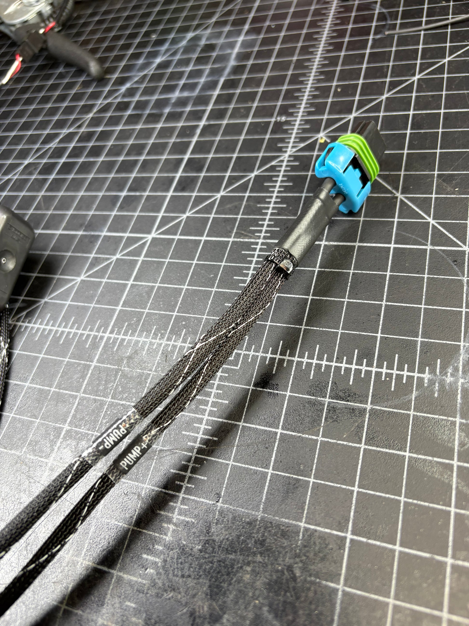 Sealed Dual Fuel Pump PDM System – Independent 40A High-Current Power Distribution (10AWG) VTI