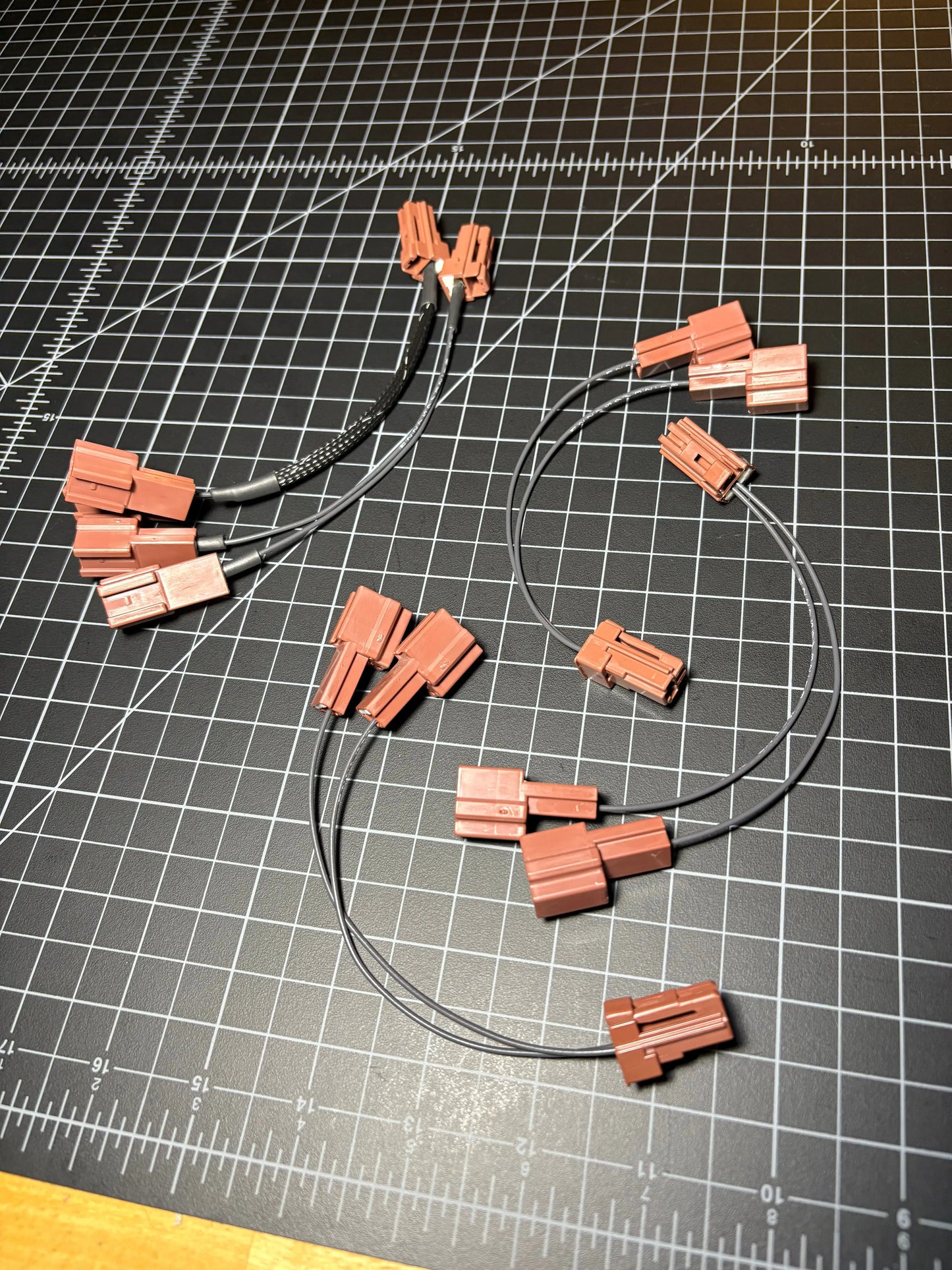 Honda fuse box accessory plug splitter adapter with OEM Honda connectors and mil-spec wiring