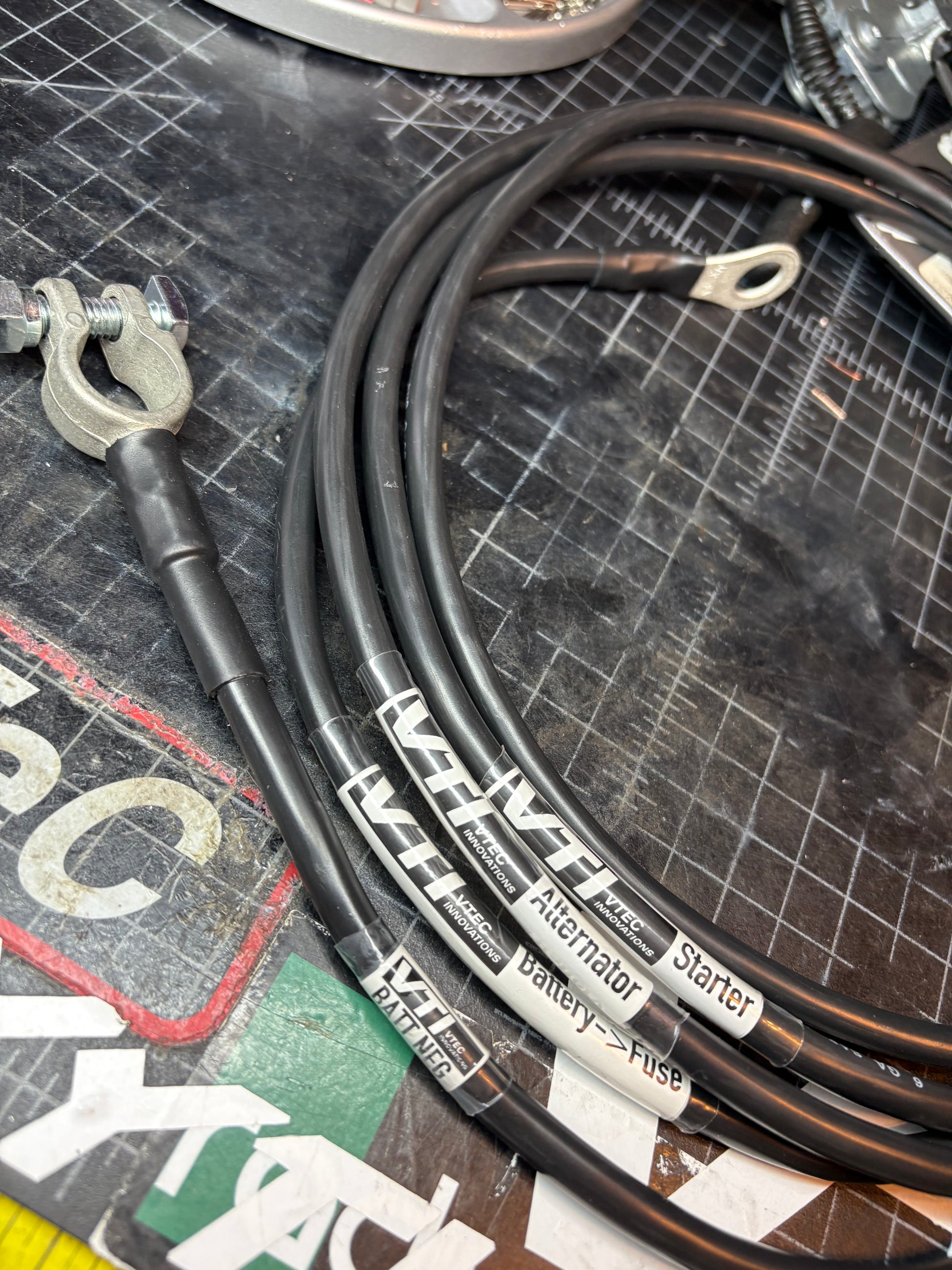 Labeled milspec 6awg welding cable charge harness kit